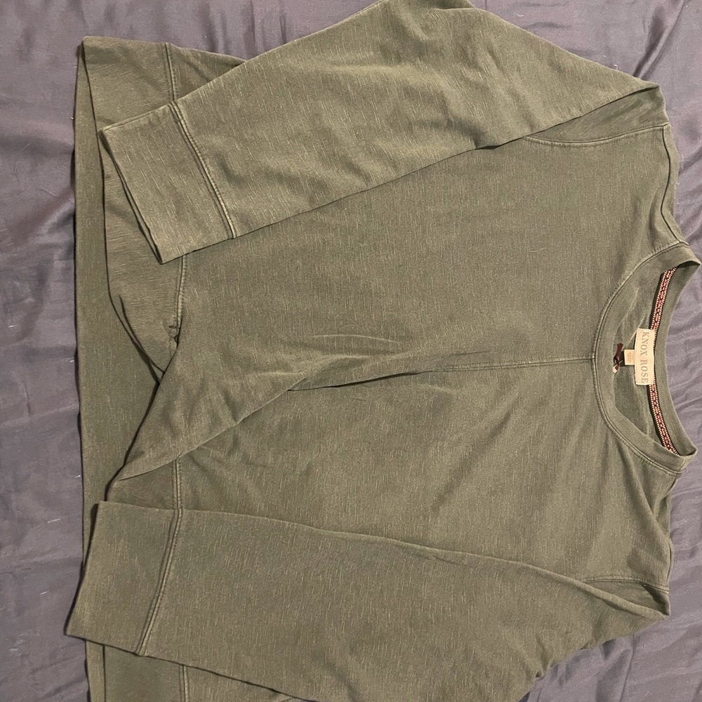 Sweatshirt